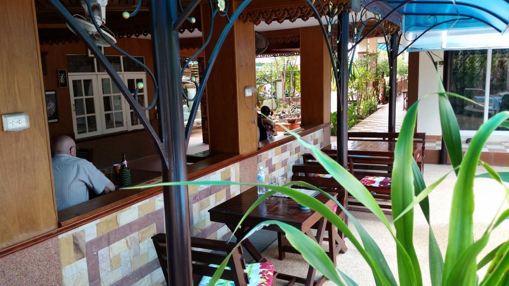 Mai Thai Guest House Khon Kaen Exterior photo